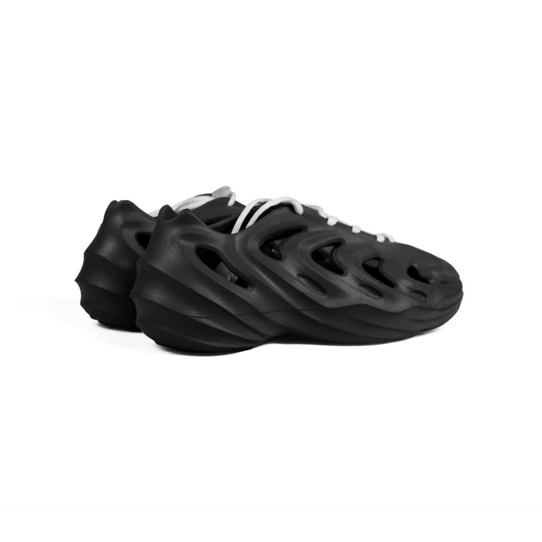 Surfers 2.0 SlipOns - Black