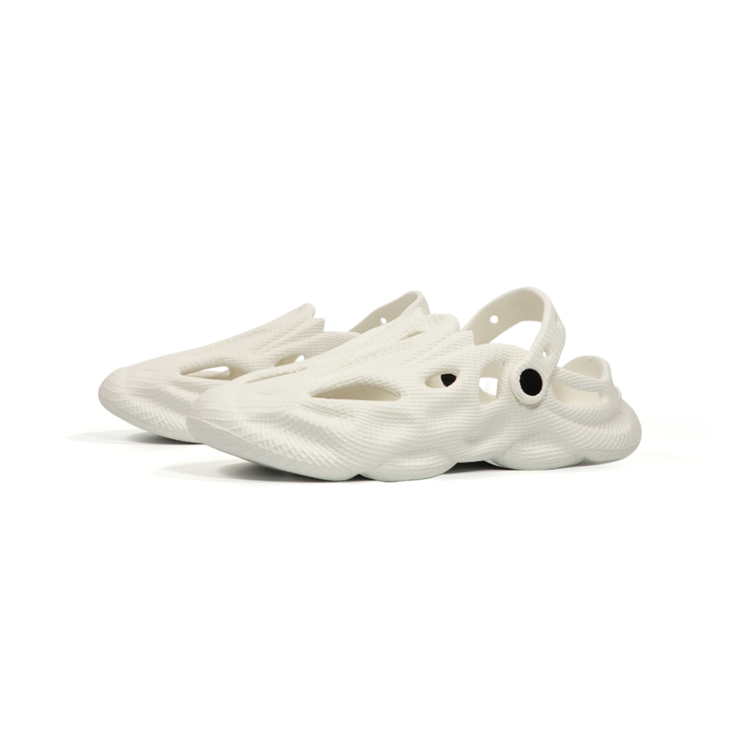 Reptilias SlipOns - White