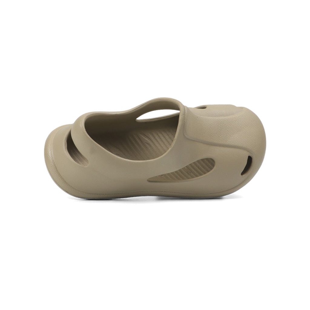 Liam Slides - Sand