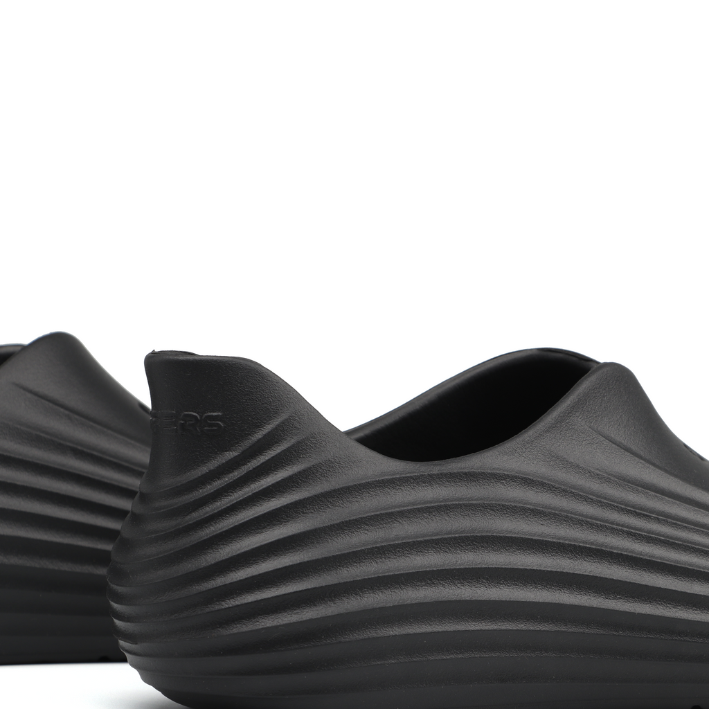 Kevin Slides - Black