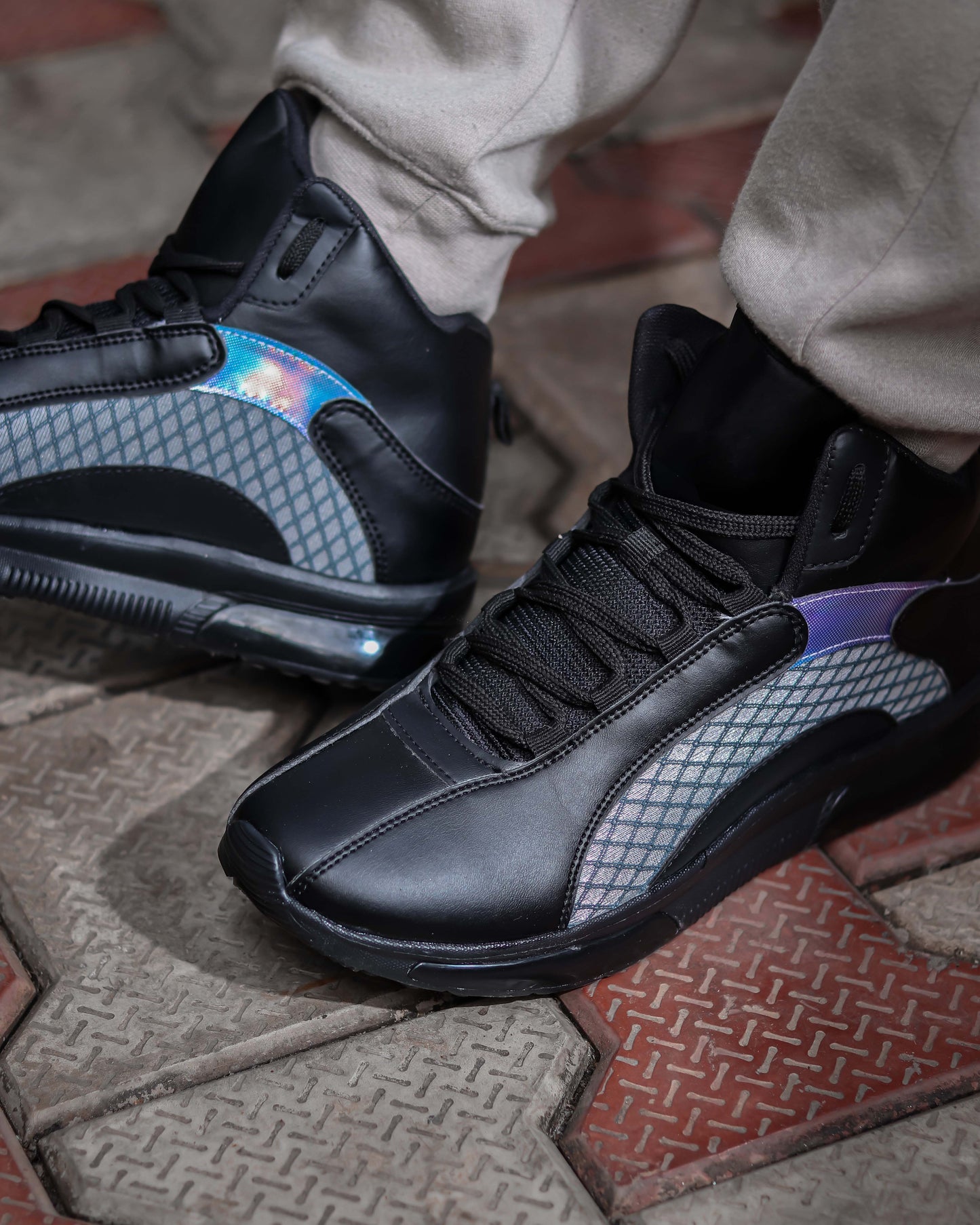 Frolics 35 ( Black )