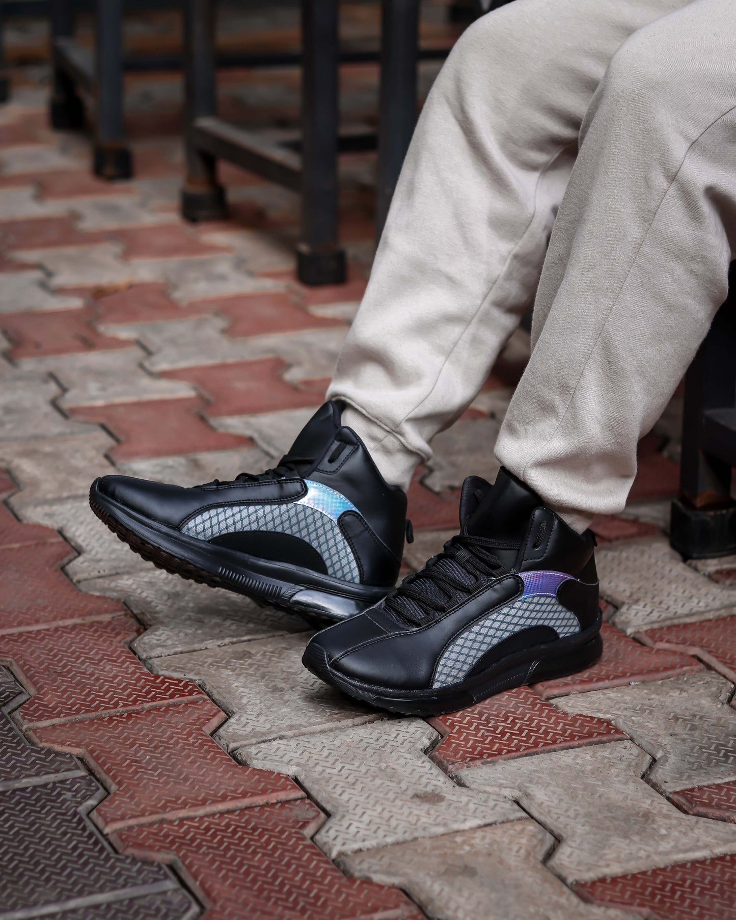 Frolics 35 ( Black )