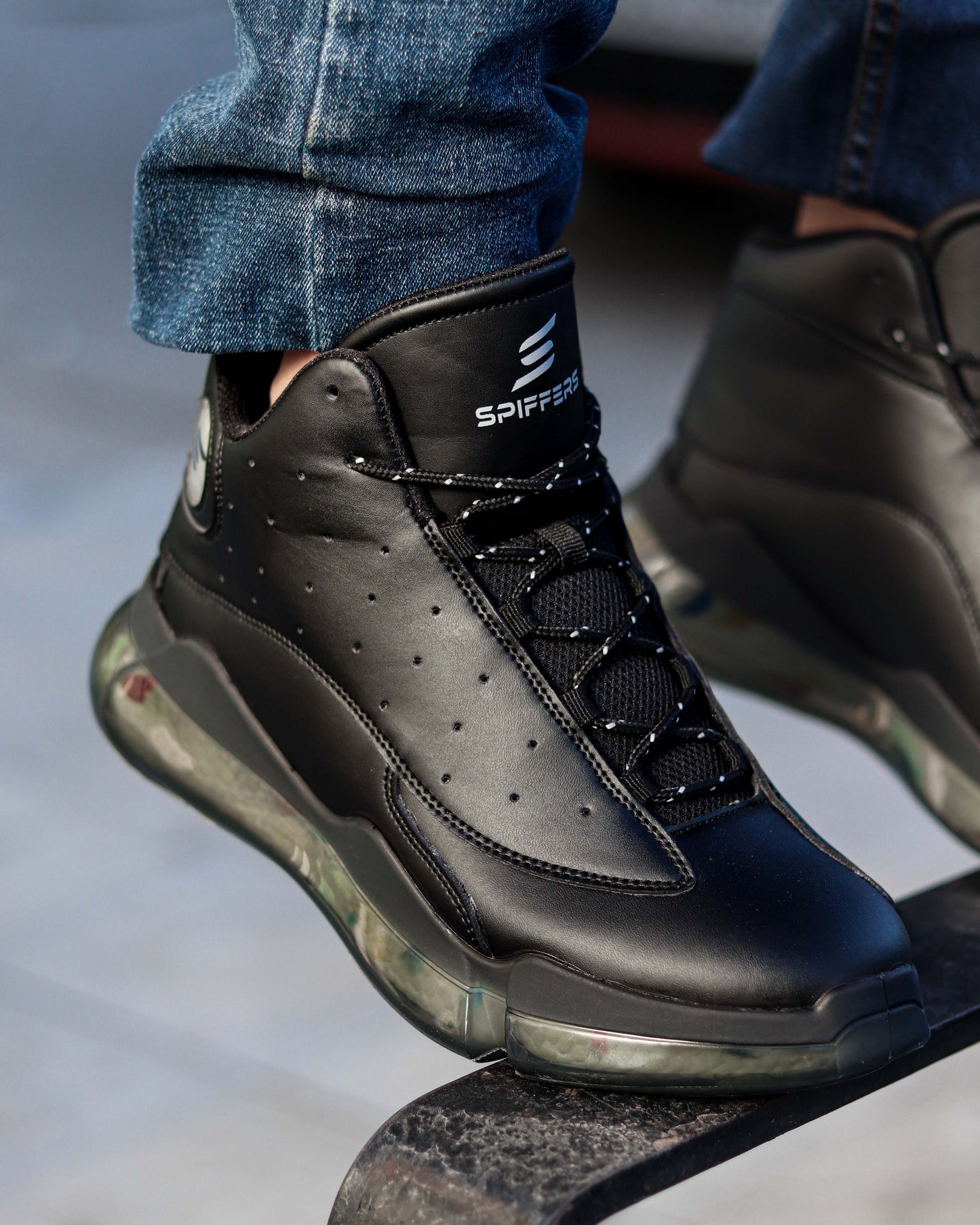 Erics (Triple Black)