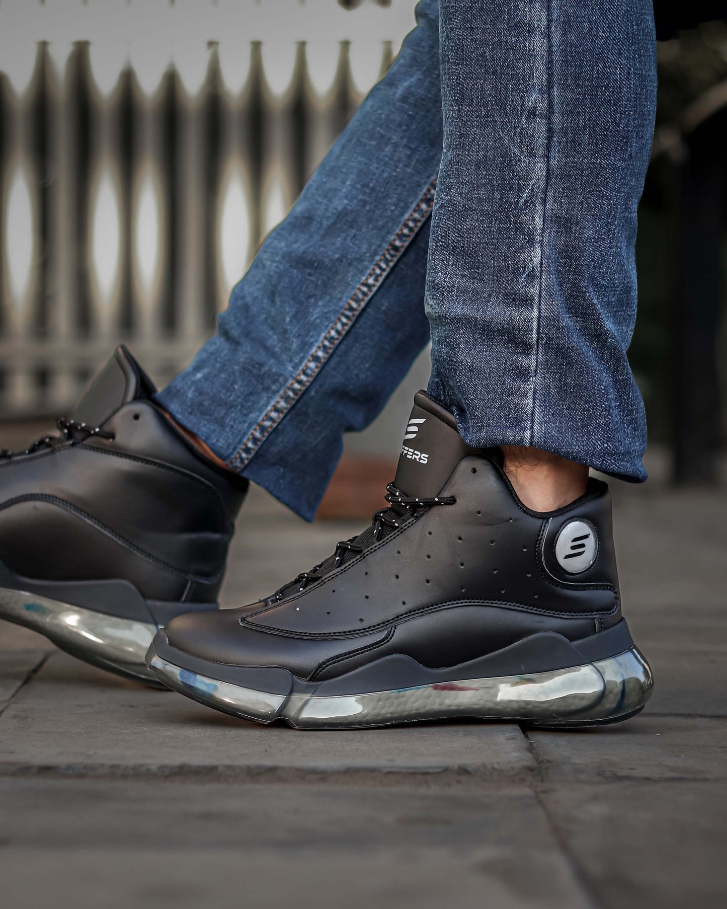 Erics (Triple Black)